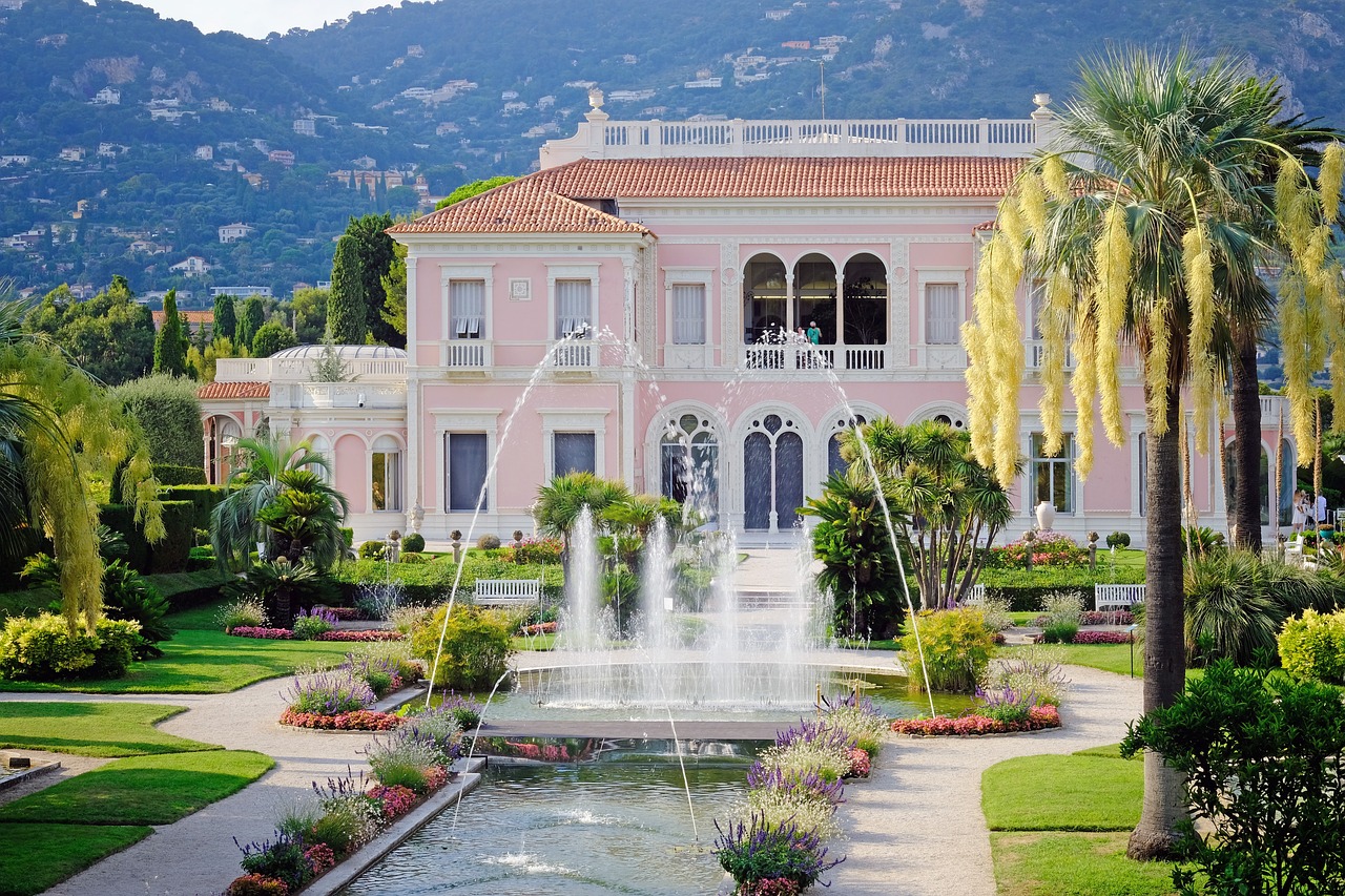 Villa Ephrussi - a wedding venue in the South of France